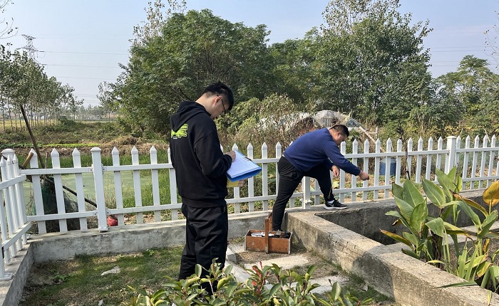 乡镇污水处理设备水质检测：人工检测好还是在线监测好？